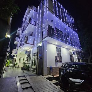 Shri Krishna Divine Dham